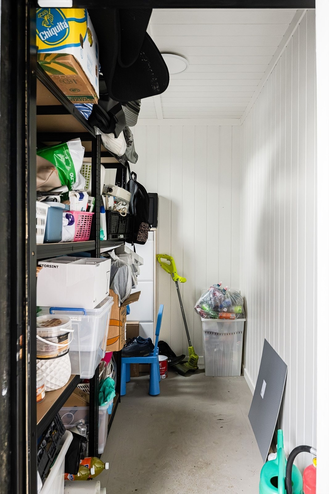 Ved inngangspartiet er det adkomst til utvendig bod på 4m². Galleribilde