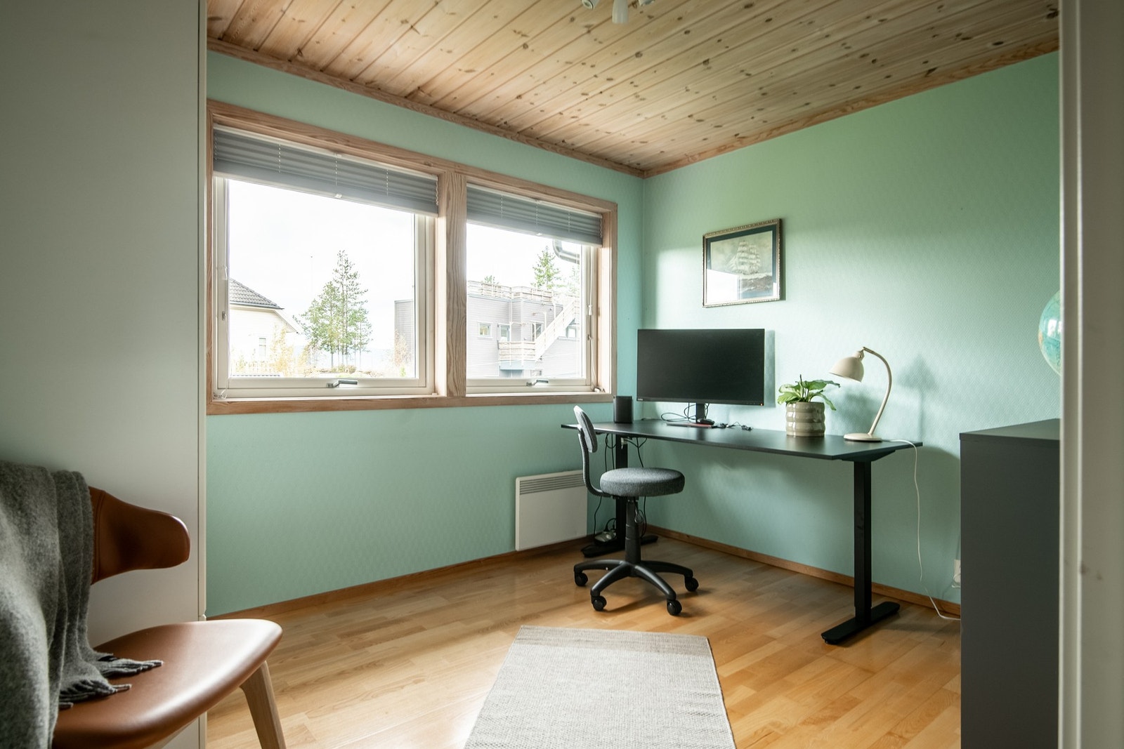 To av soverommene har utvendige persienner. Galleribilde