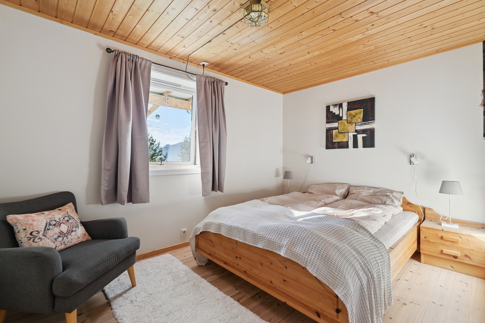 Soverom i underetasje (ikke godkjent iht. tegninger). Galleribilde