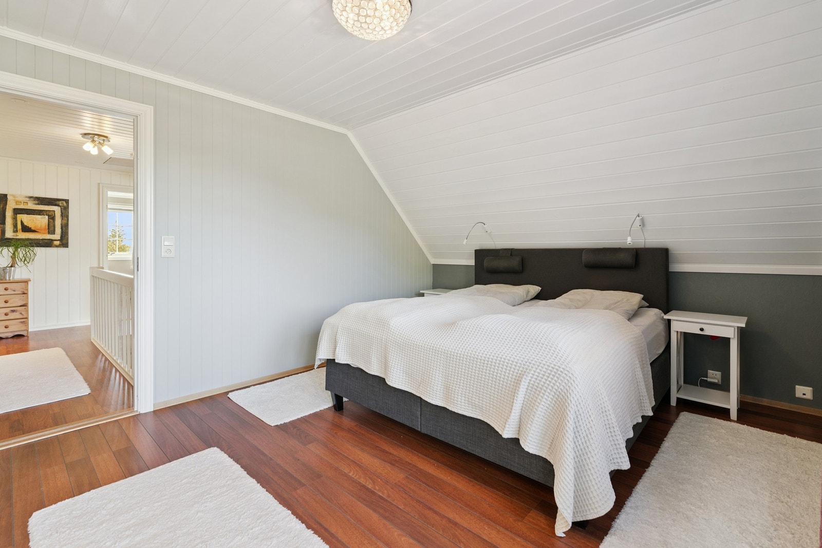 Soverom nr 2 i loftetasje Galleribilde