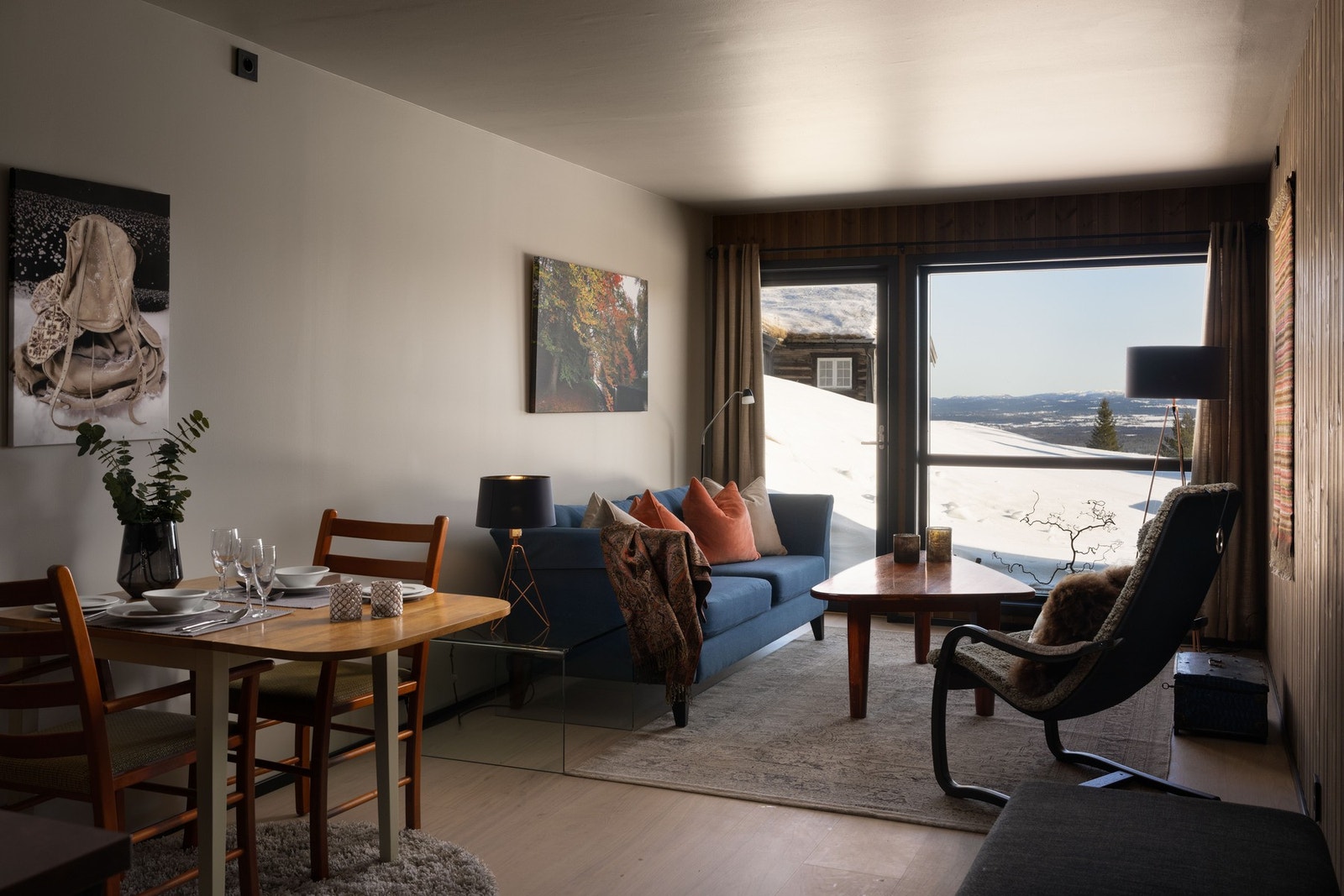 Leiligheten har en koselig terrasse hvor det er god plass til diverse utemøblement. Galleribilde