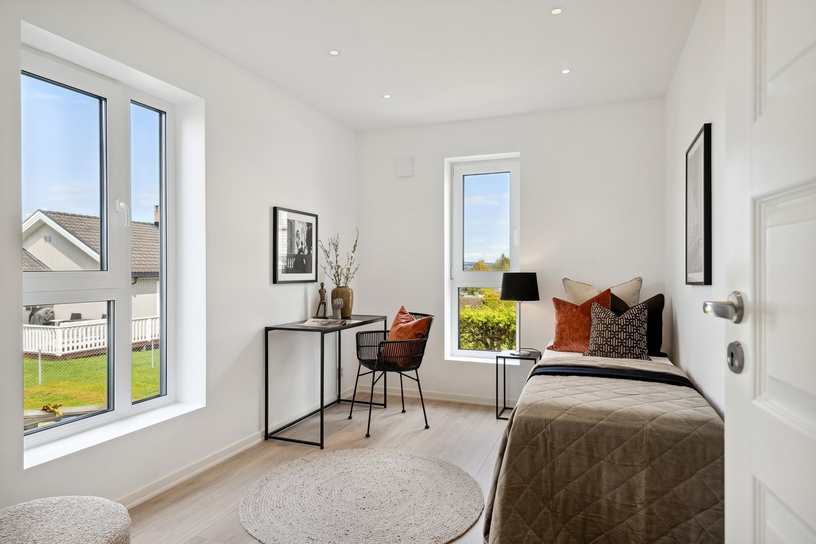 Soverom II har en god størrelse slik at dette også kan benyttes som barnerom, gjesterom eller kontor. Galleribilde