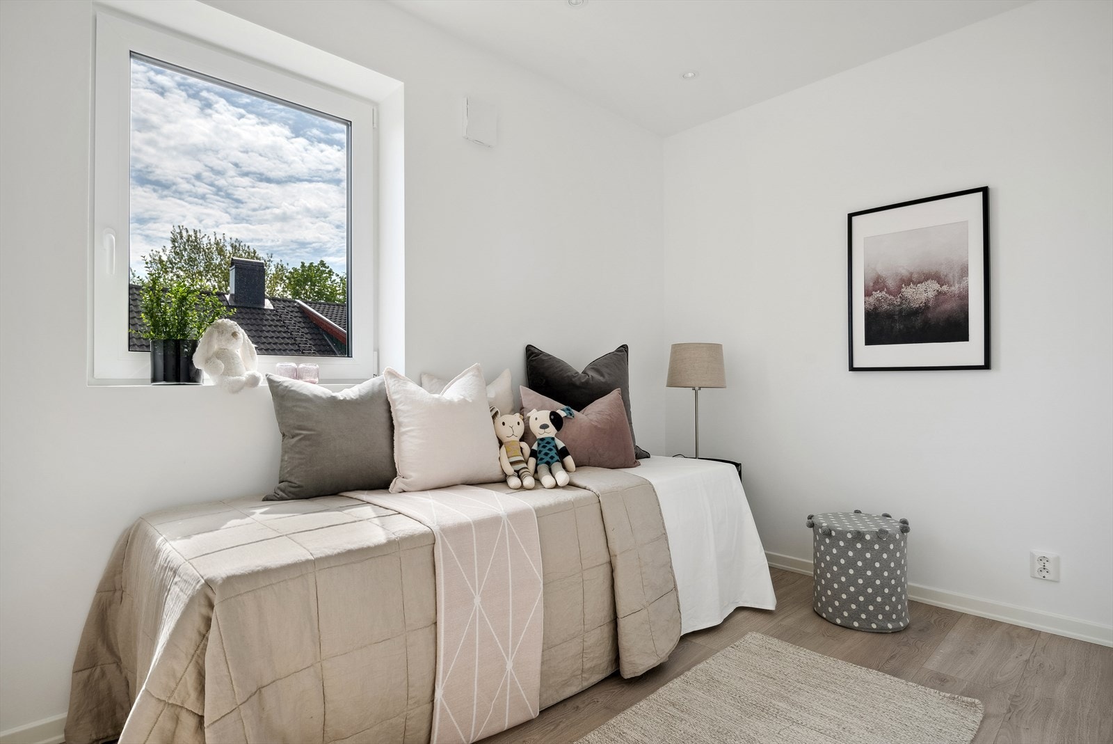 Soverom III har en god størrelse slik at dette også kan benyttes som barnerom, gjesterom eller kontor. Galleribilde