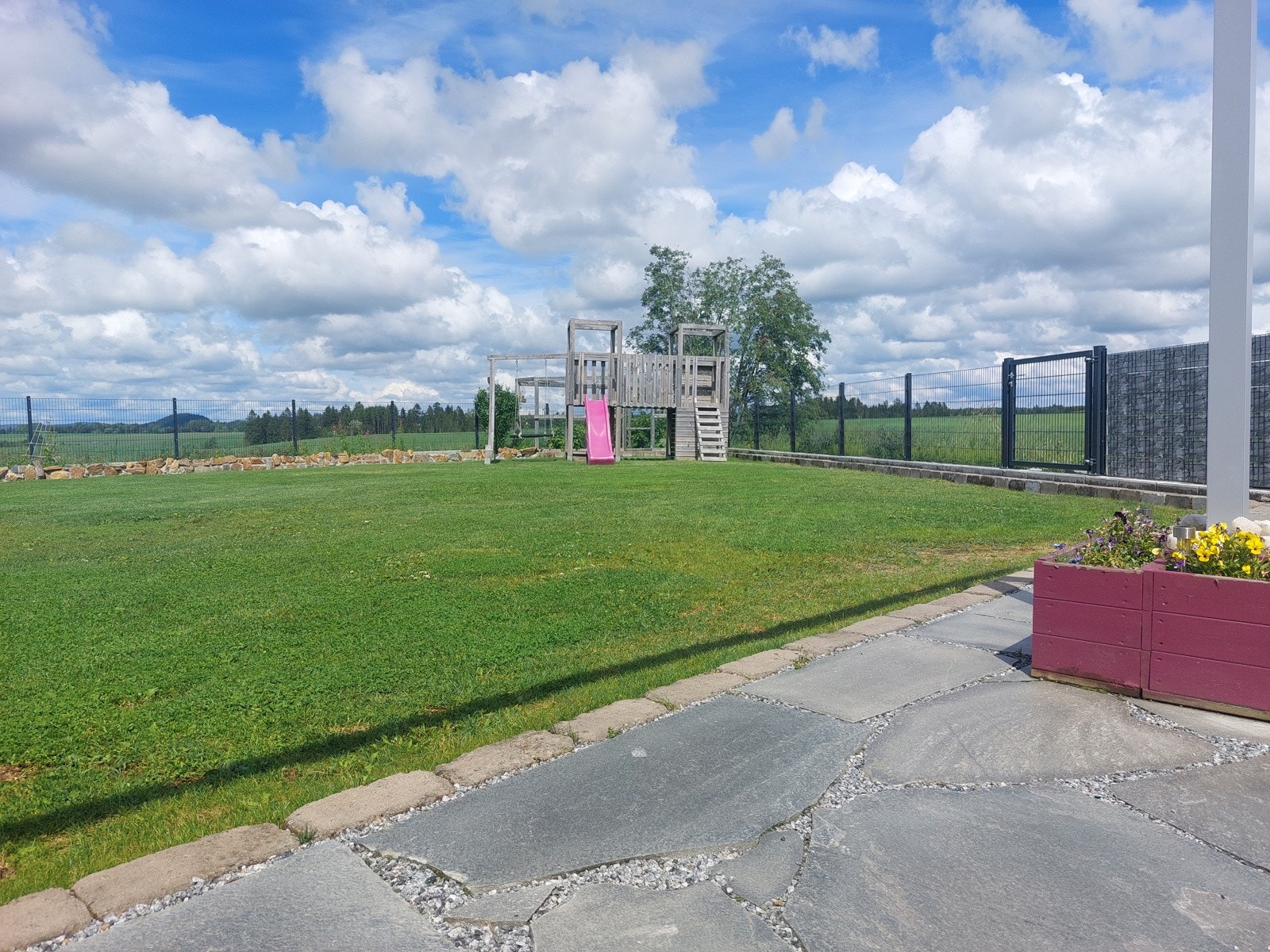 010_Hage. Galleribilde