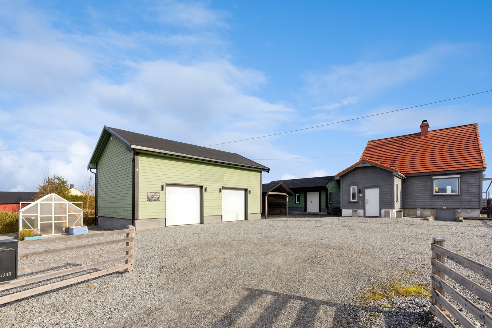 Tun med småbruksfølelse Galleribilde