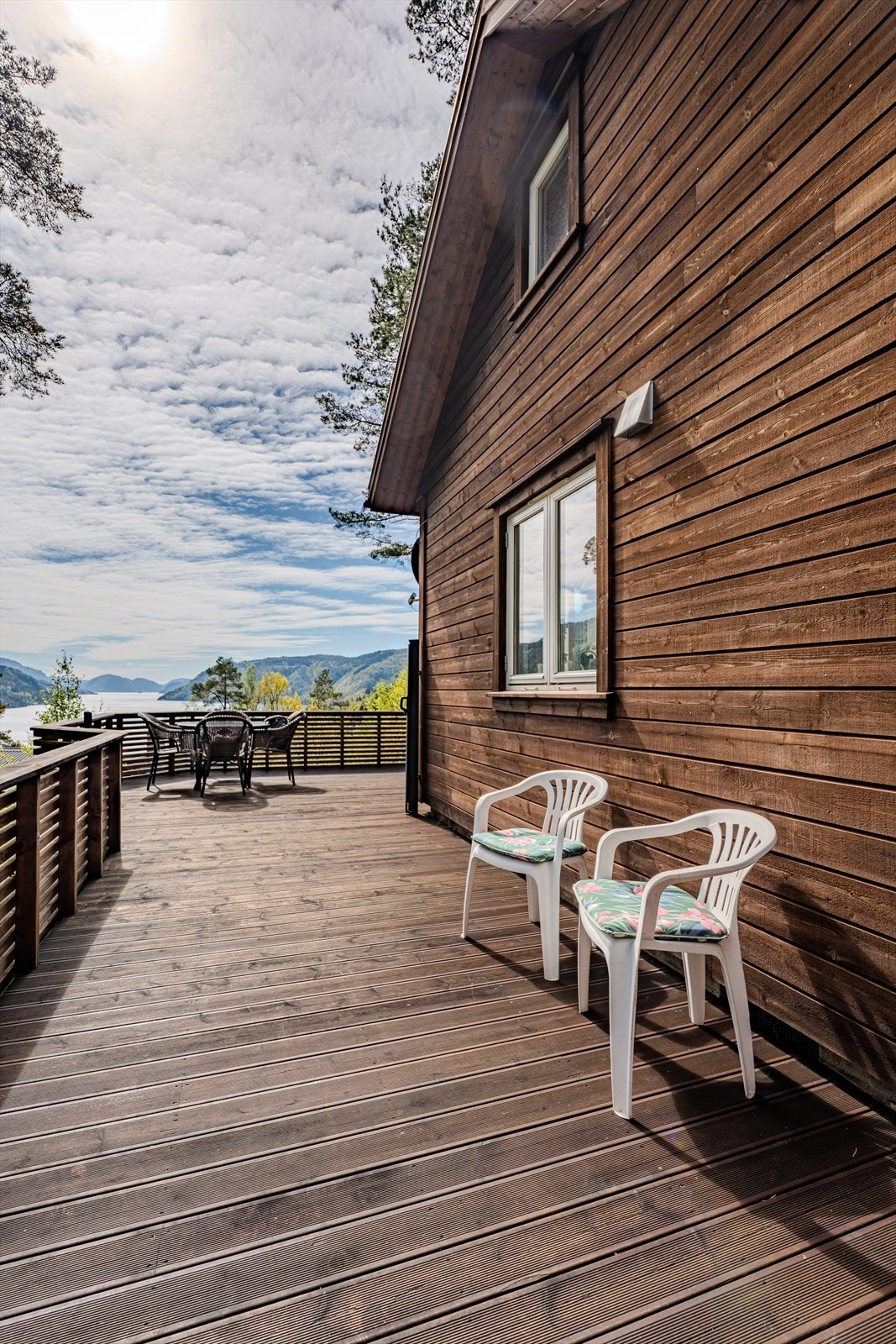 Romslig terrasse, totalt ca 50 kvm Galleribilde