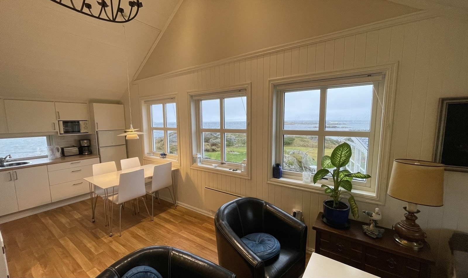 Bilder fra leilighet i 2 etg i anneks Galleribilde