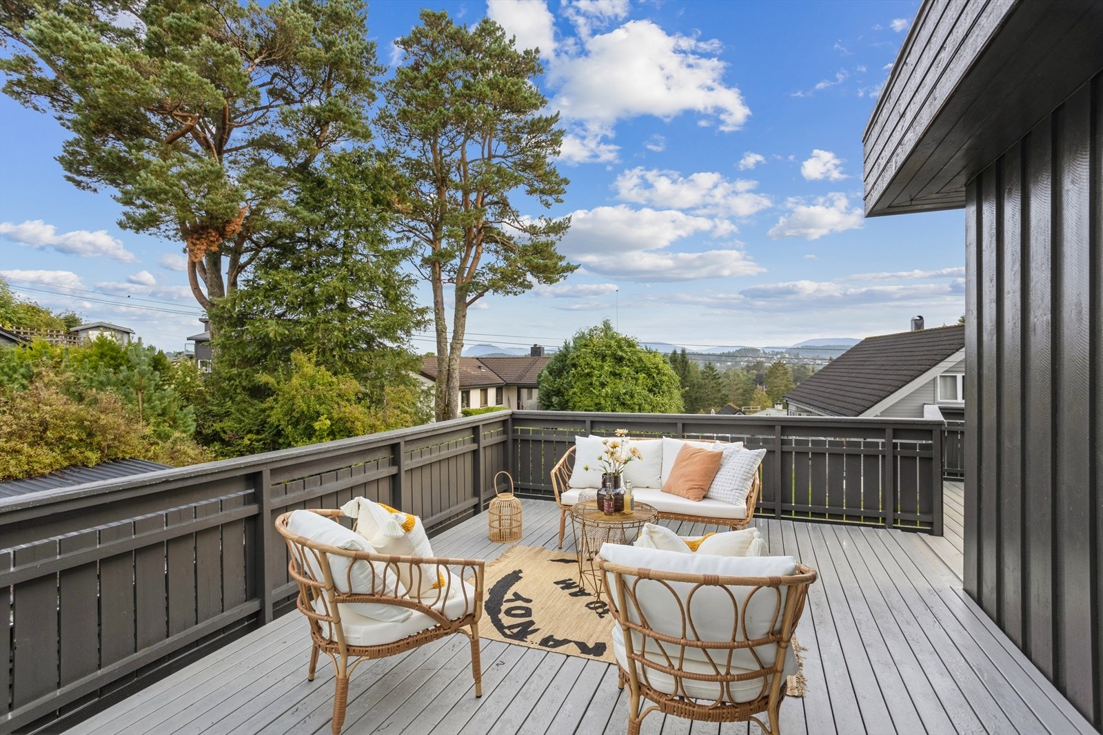 Flott utsikt mot Nordvest. Galleribilde