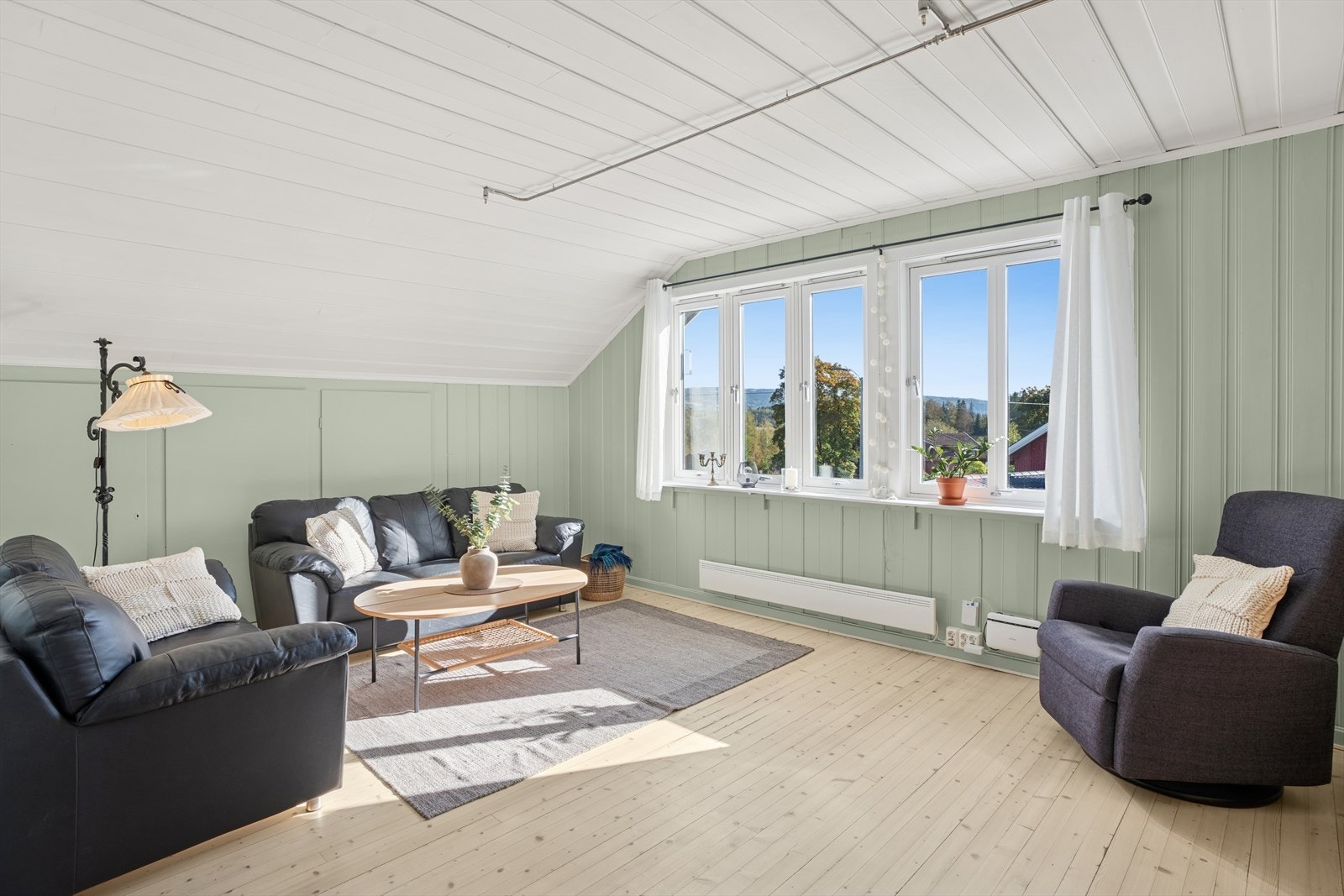 DNB Eiendom v/ Merete Fjeldavlie har gleden av å presentere Jørstadmovegen 568F! Galleribilde