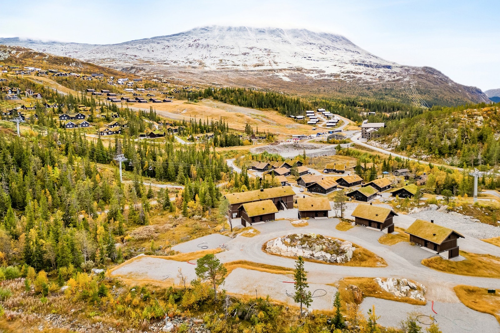 Solrik tomt med spektakulær utsikt mot majestetiske Gaustatoppen Galleribilde