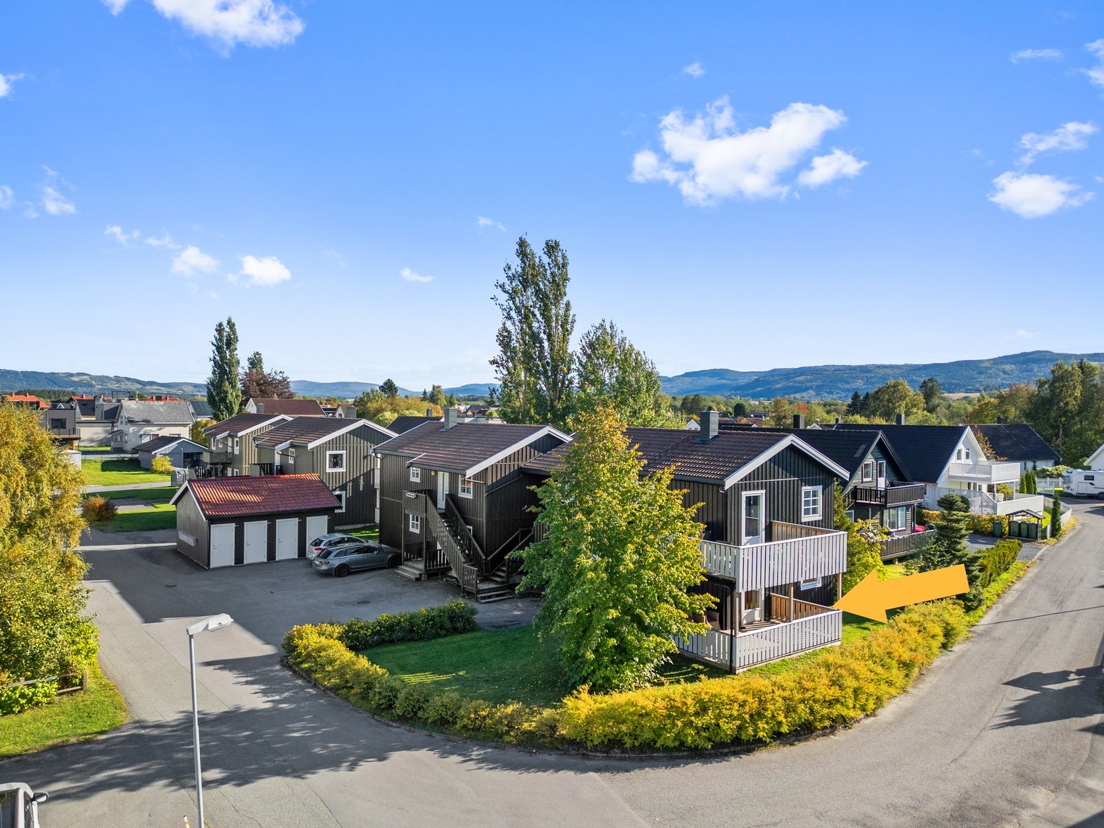 Leiligheten ligger med gode solforhold på ettermiddag / kveldstid. Galleribilde