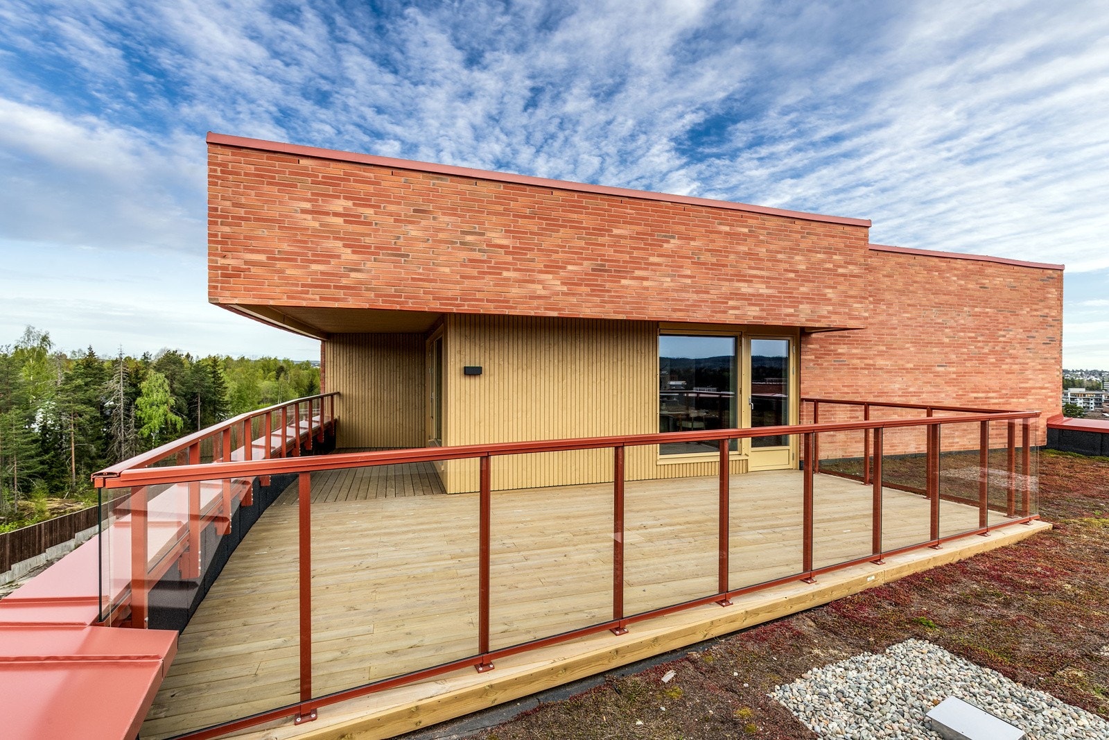 Her kan man tilbringe lange dager utendørs i flotte omgivelser Galleribilde