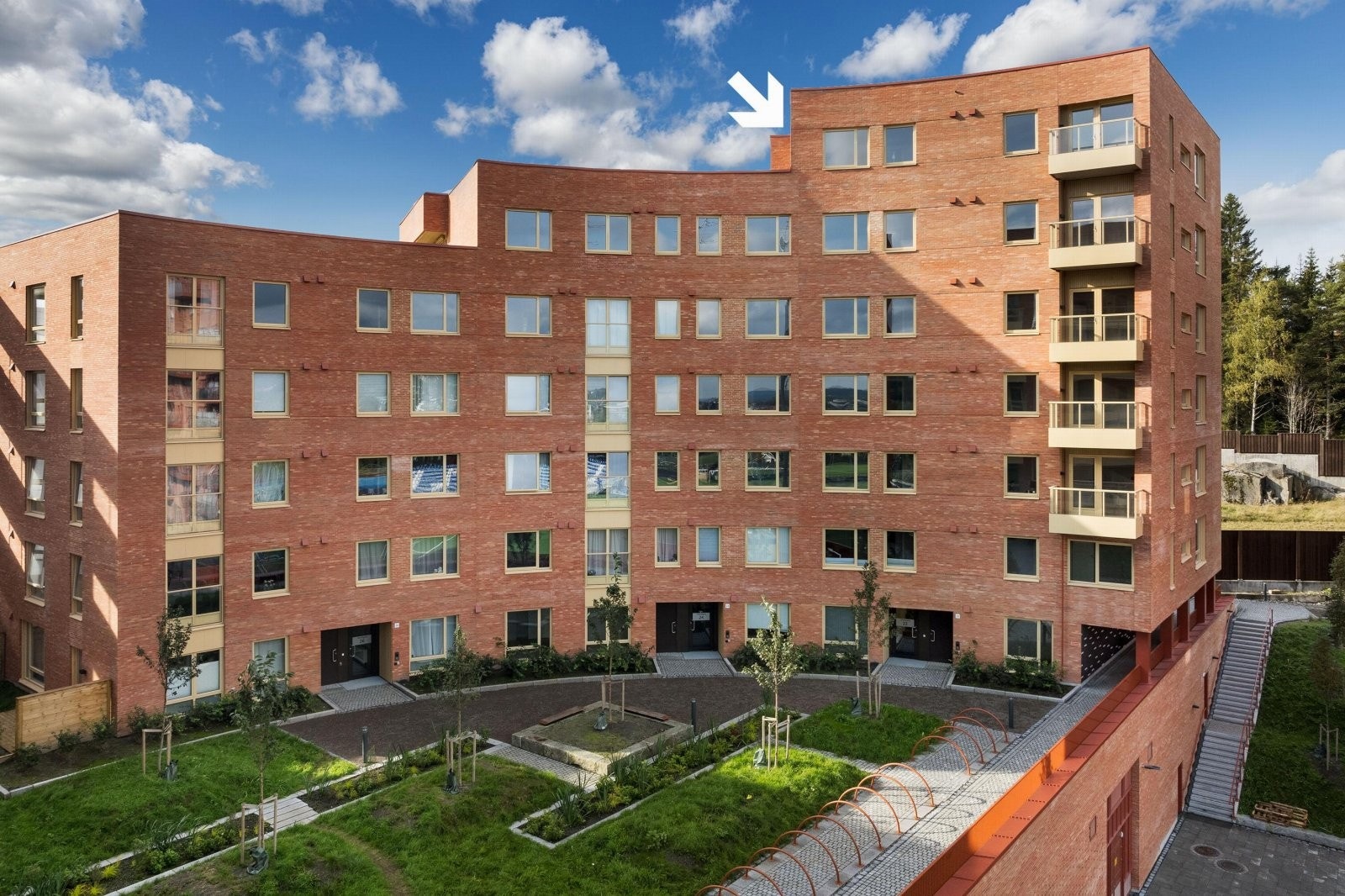 I Rolvsrud Arena på Lørenskog kommer hvert nabolag til å ha umiddelbar nærhet til Rolvsrud Idrettspark, perfekt for den aktivitetslystne familie. Galleribilde