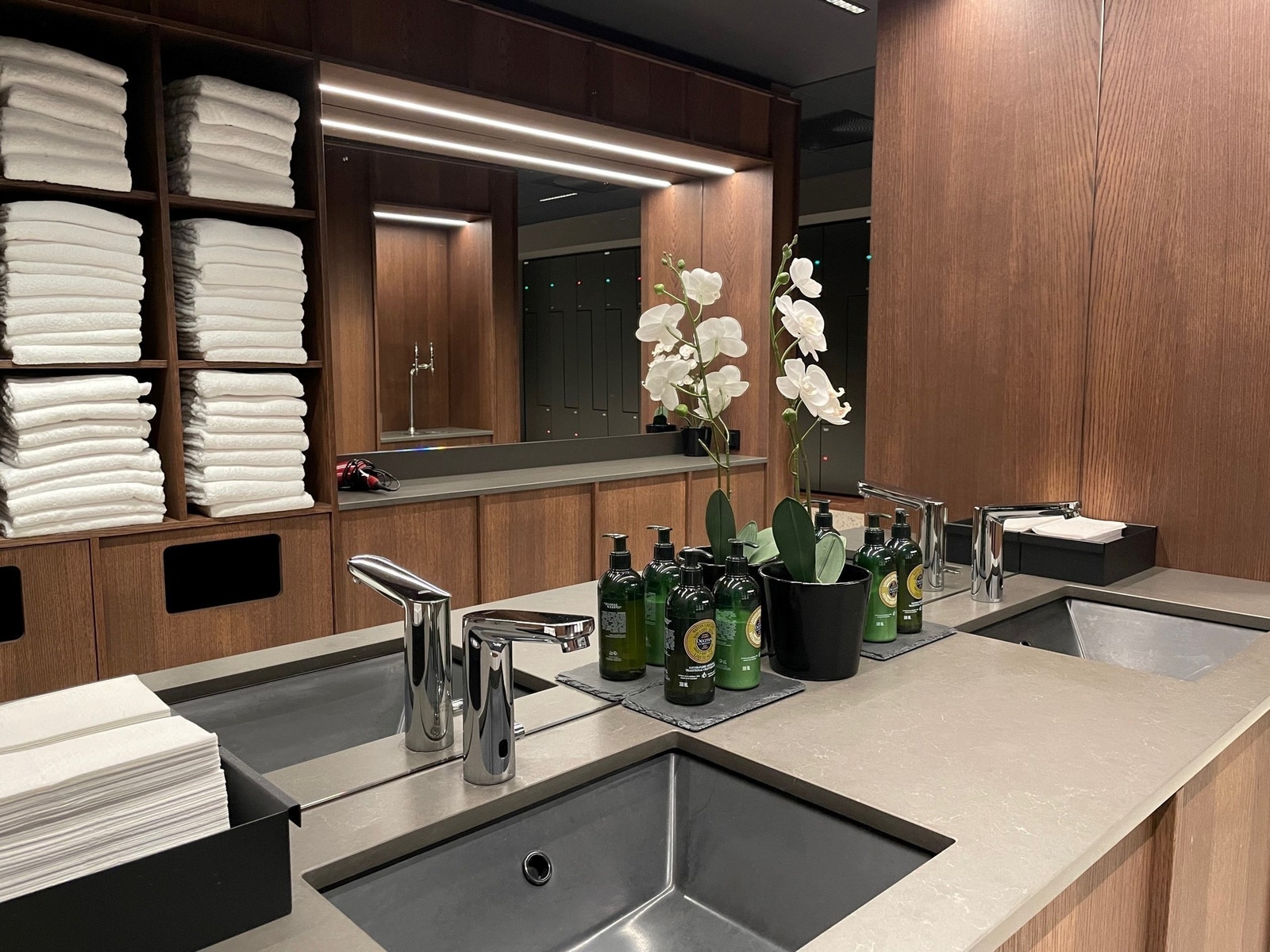 Garderobe i DEG8 Galleribilde