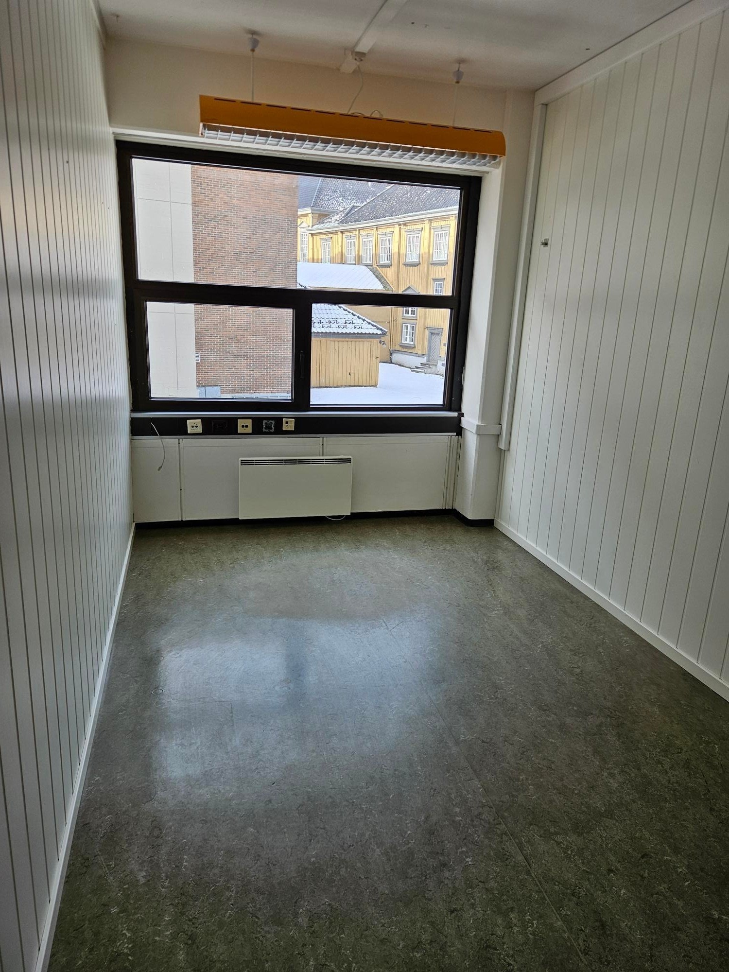 Kontor ca 10 kvm - 2. etg. Galleribilde