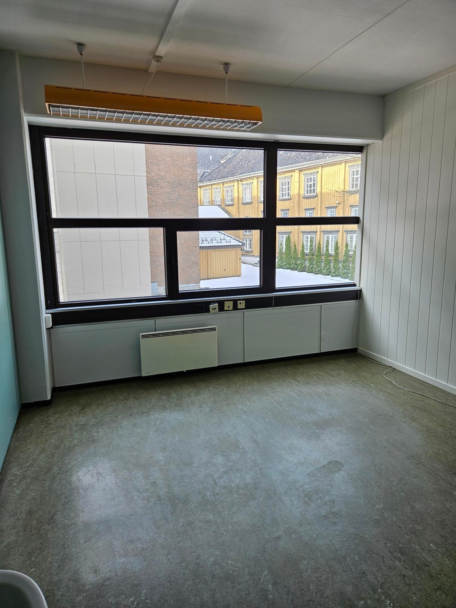 Kontor ca 14 kvm - 2. etg. Galleribilde