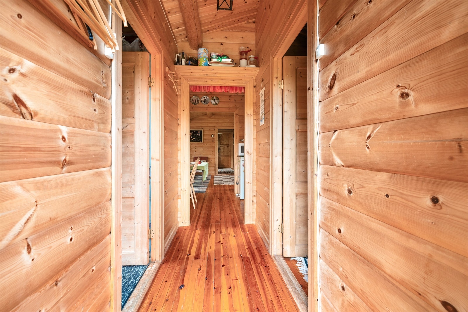 Vi beveger oss ut igjen. Galleribilde