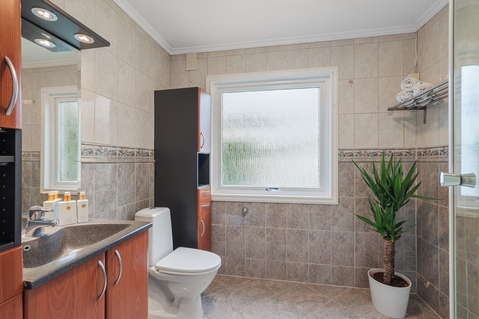 Det andre baderommet ble pusset opp rundt 2005. Galleribilde