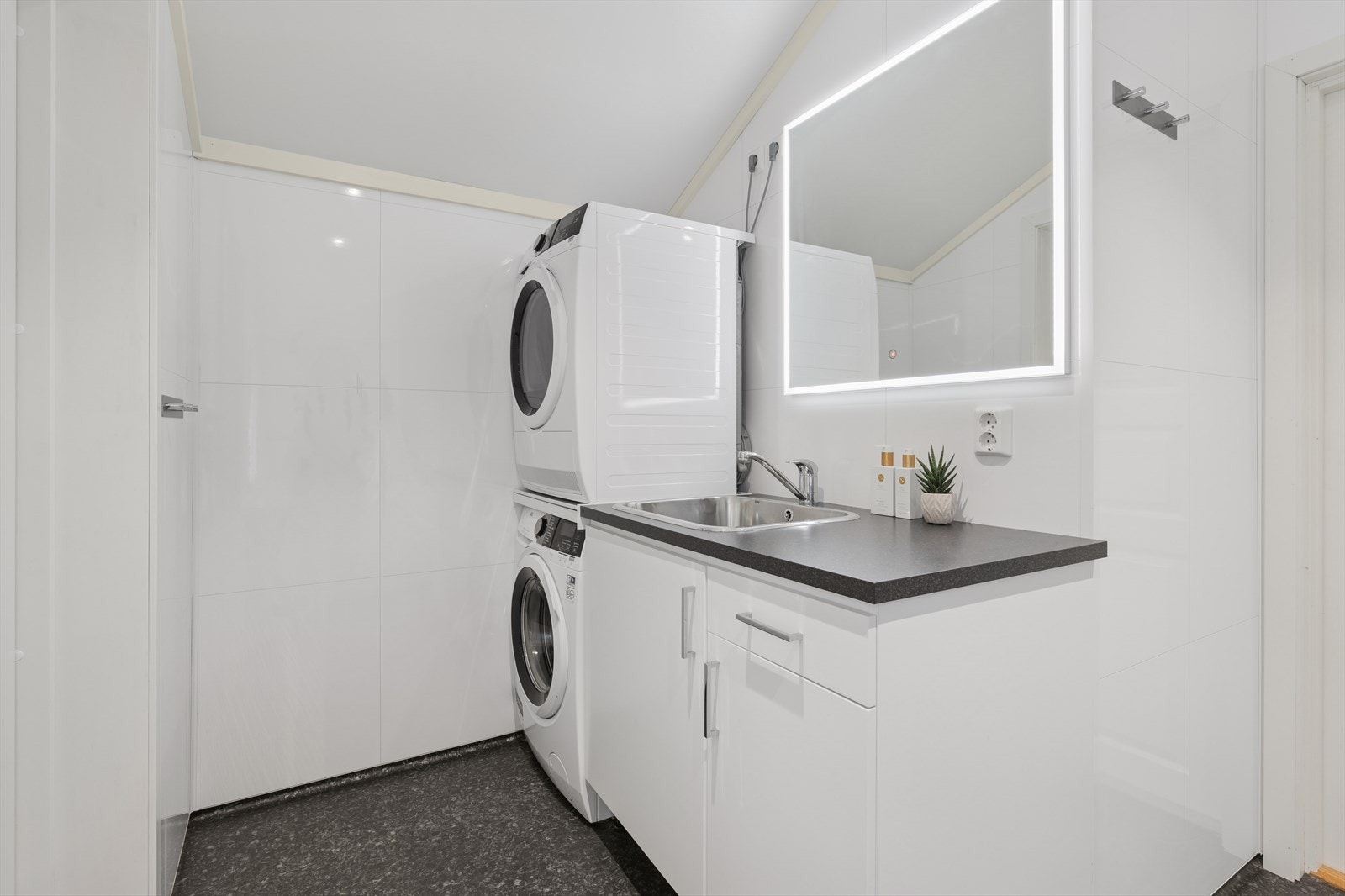 Bad/vaskerommet ble etablert i 2019. Galleribilde