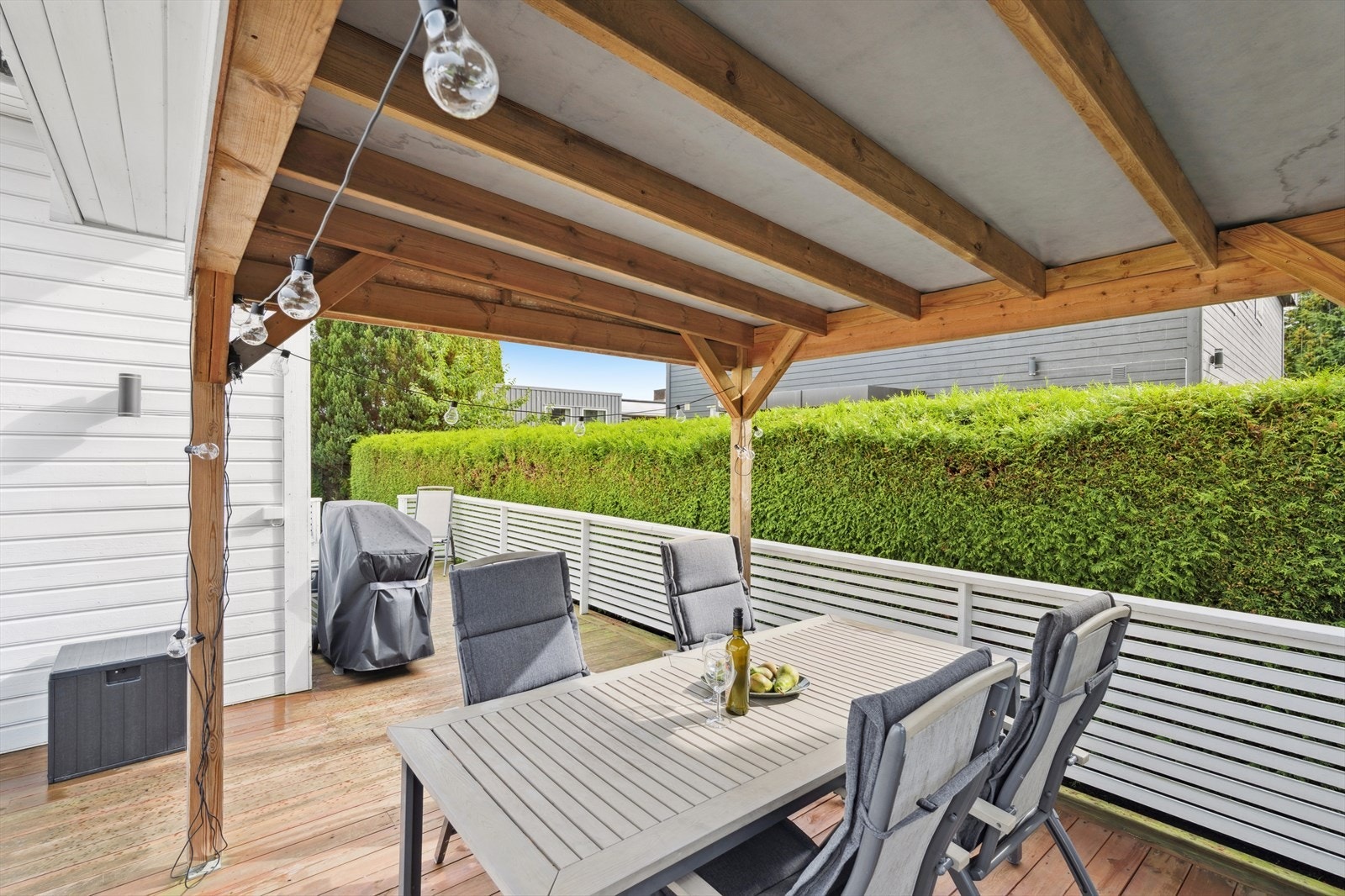 Her ligger alt til rette for å nyte finværsdagene utendørs. Galleribilde