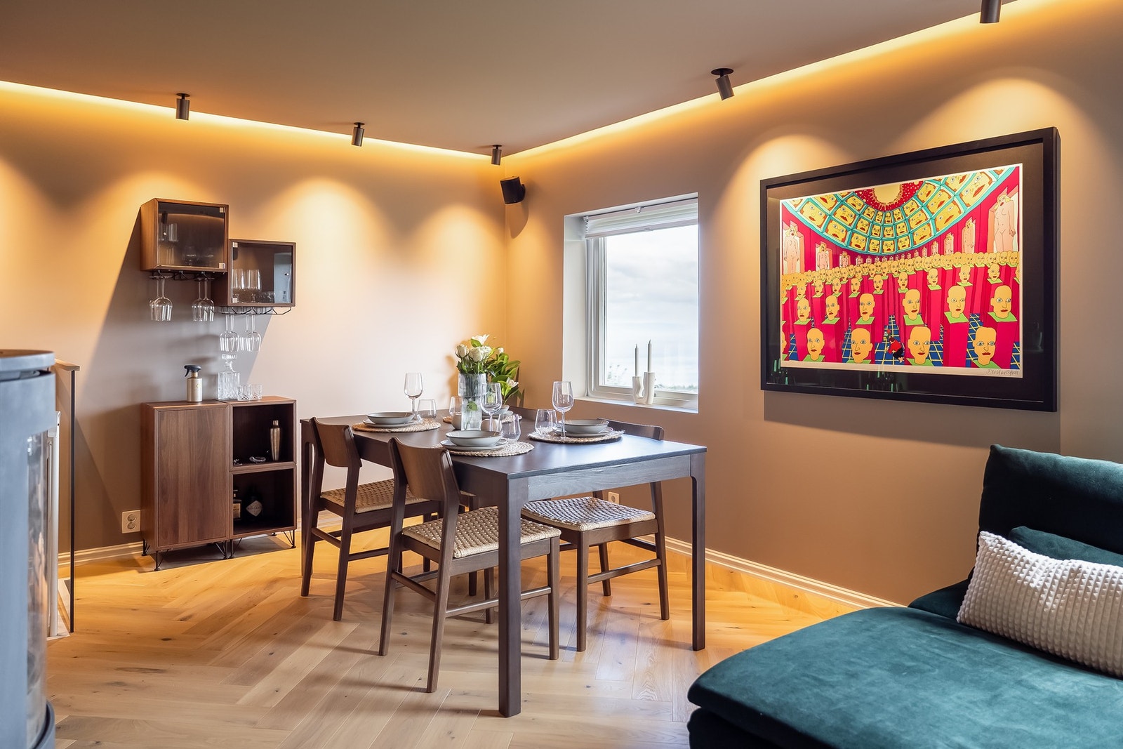 God plass til spisestue. Galleribilde