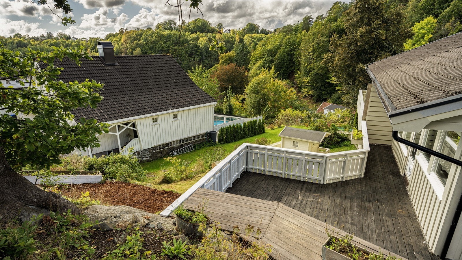 Verandaen gir godt med rom for møblering Galleribilde