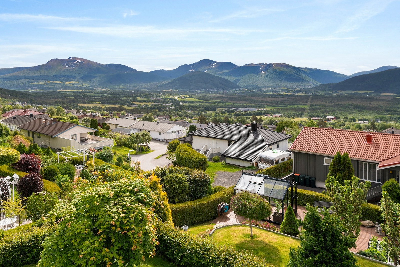 Et nydelig skue med flott landskap Galleribilde