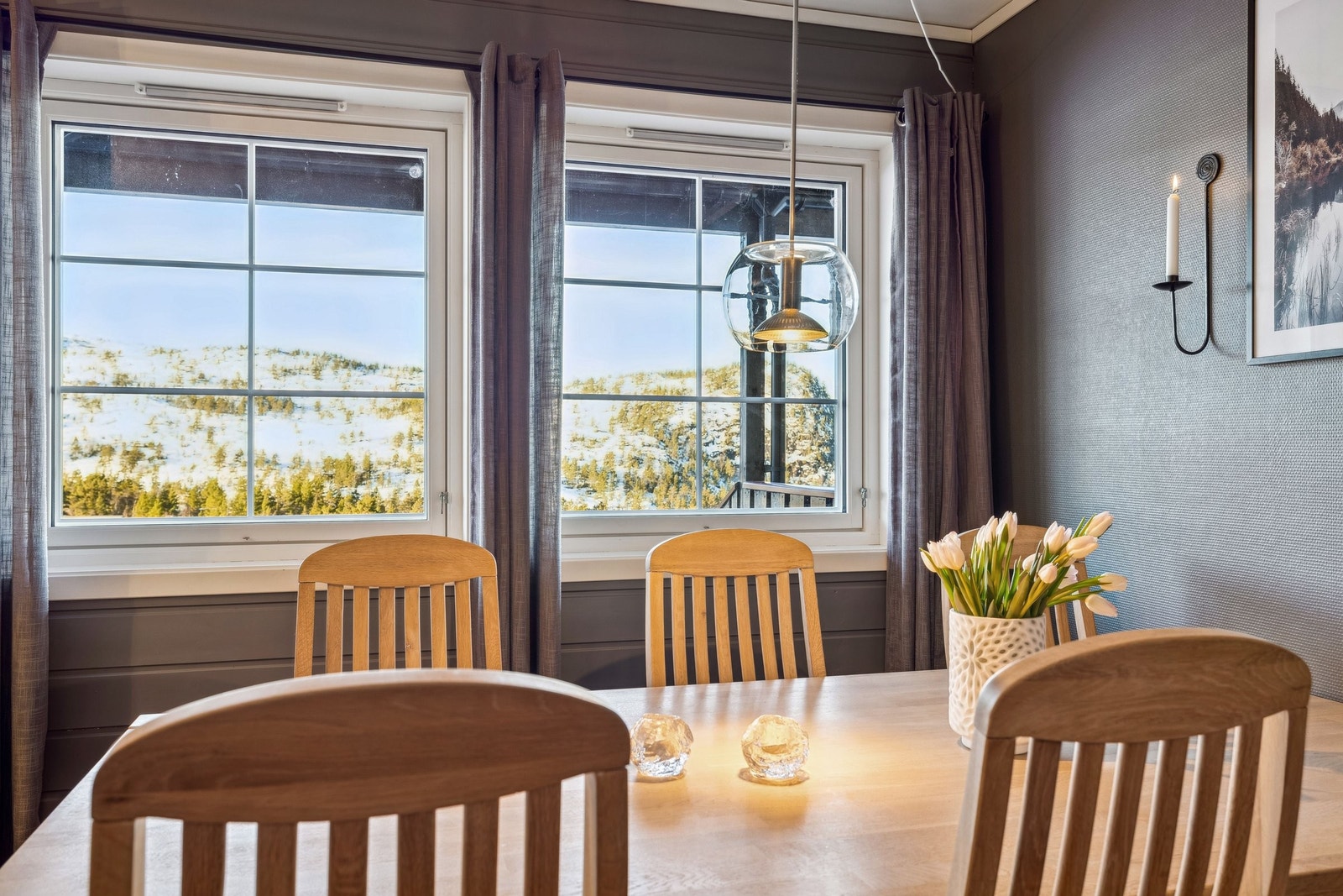 Flott utsikt fra spisebordet Galleribilde