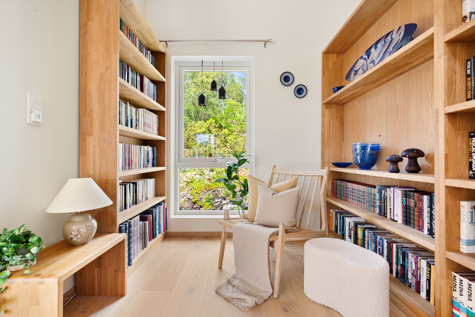 En god lesekrok i stuen. Varme i gulv også her. Galleribilde