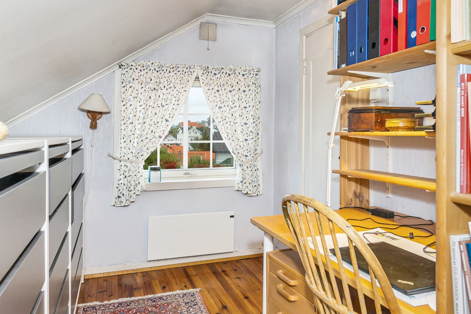 Soverom/kontor i andre etasje. Galleribilde