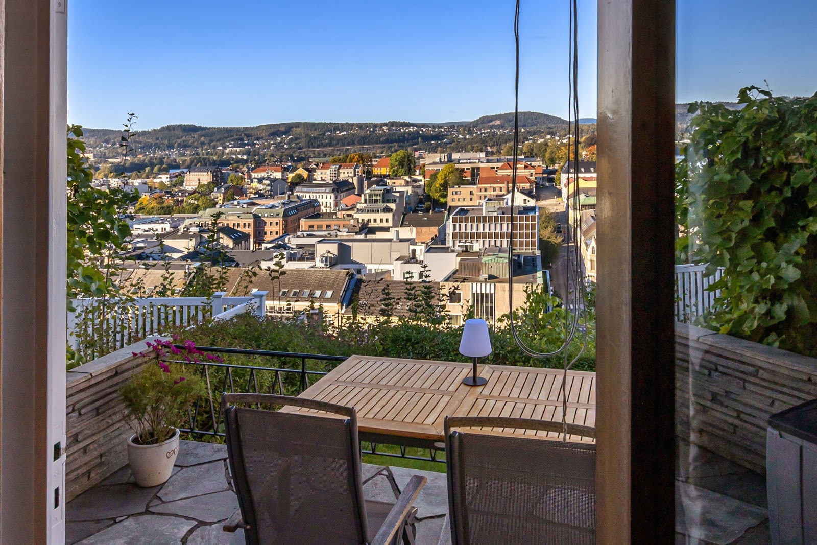 "A room with a view". Galleribilde