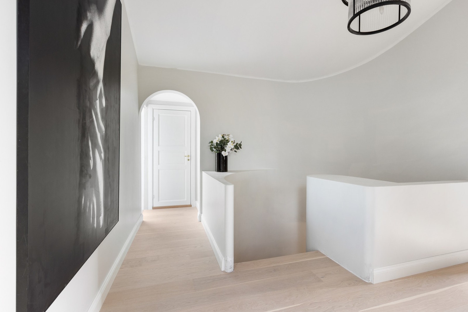 Behagelig overgang mellom etasjene. Galleribilde