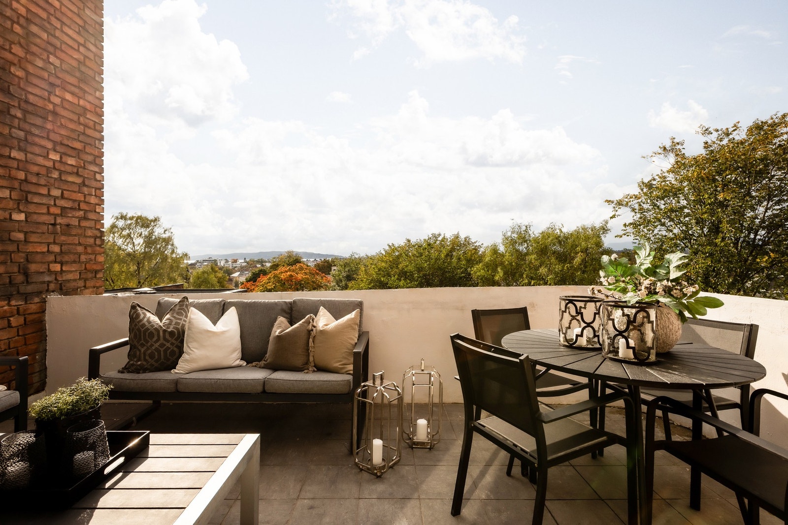 Vakkert og skjermet utsyn mot nærområdet. Galleribilde