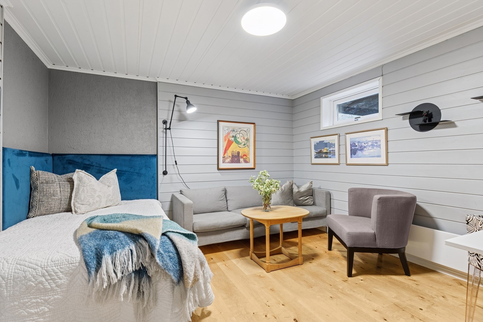 Soverom 3. Dette soverommet fungerer også fint som en kjellerstue. Galleribilde