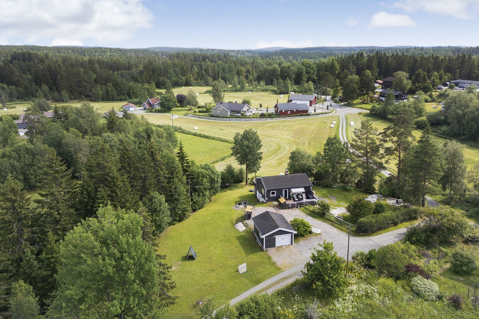 Flere hesteeiendommer like i nærheten Galleribilde