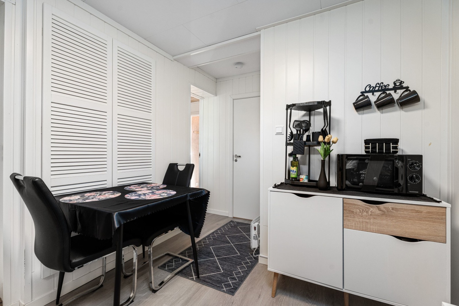 Utleiedel - Spiseplass Galleribilde