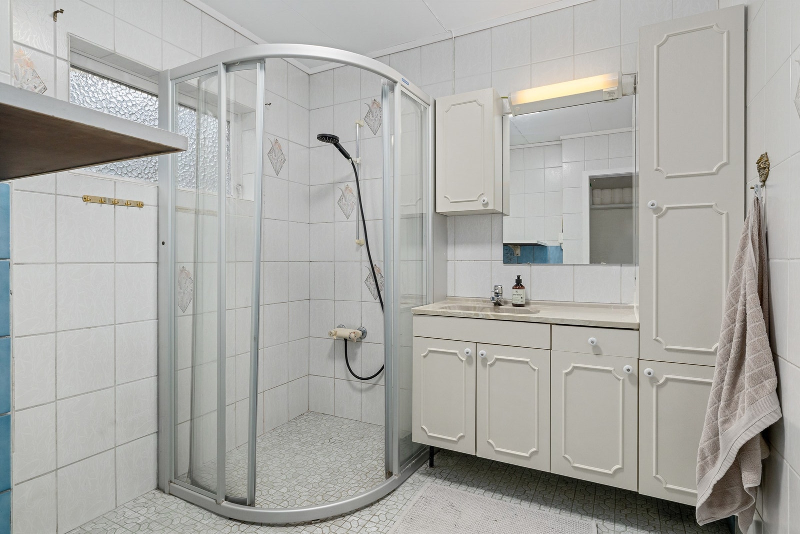 Opprinnelig del: Stort bad i 1. etasje. Galleribilde