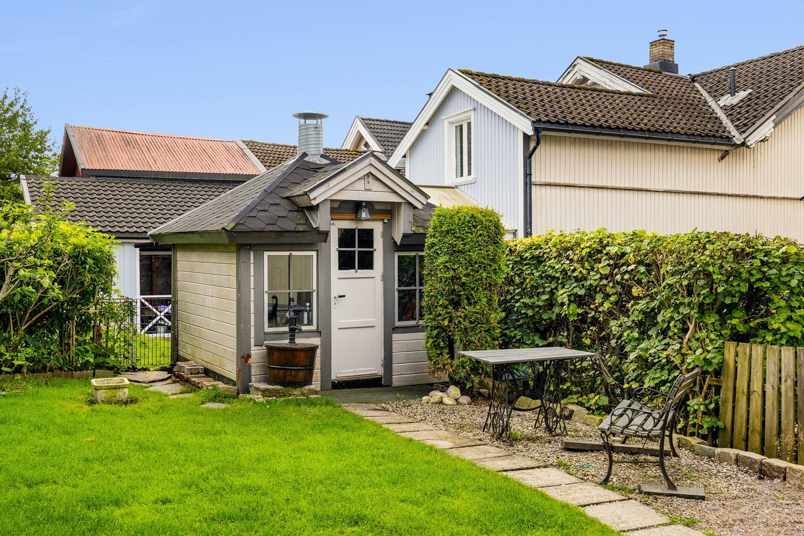 Grillhytte. Galleribilde