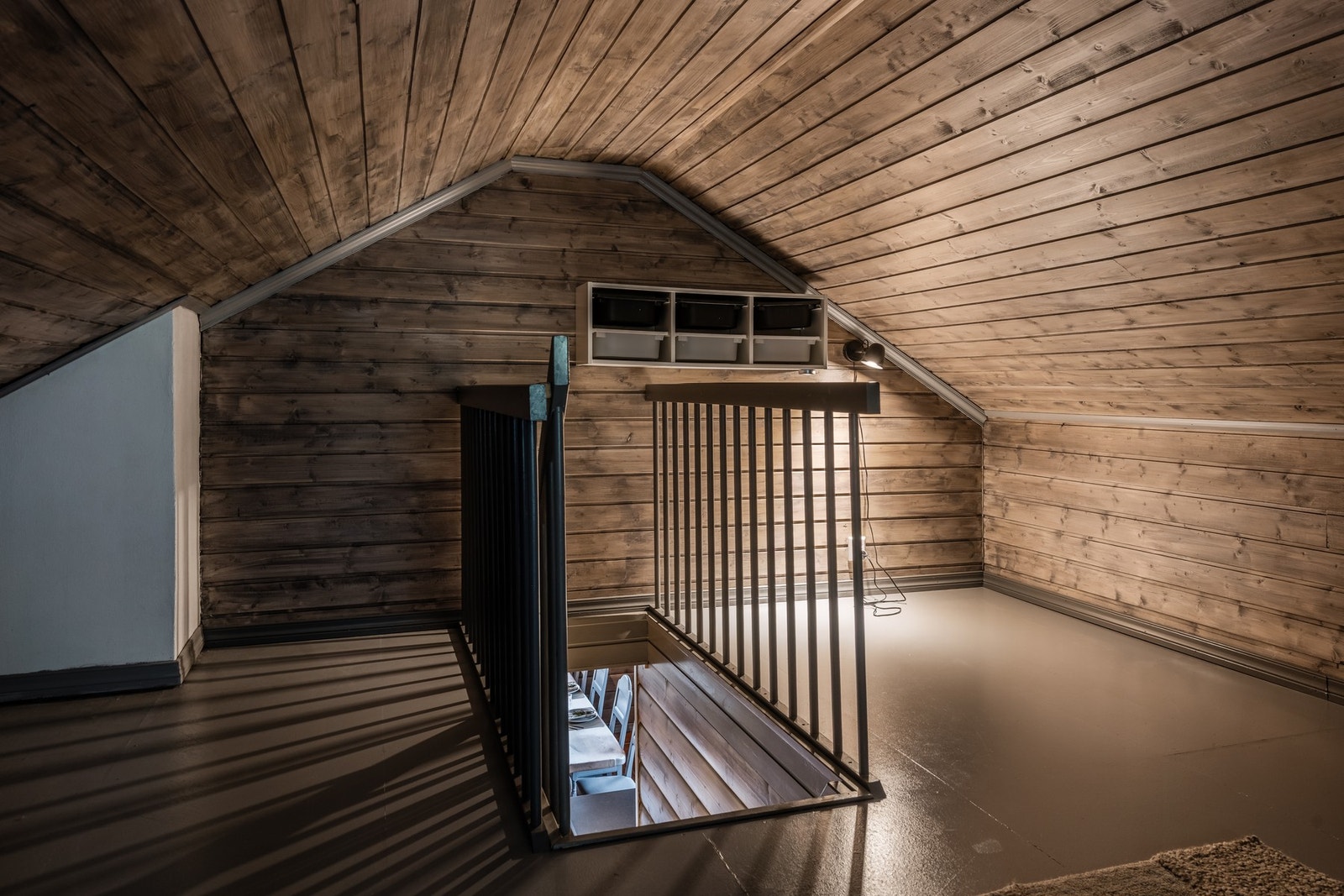 Hemsen blir et lite fristed under taket Galleribilde