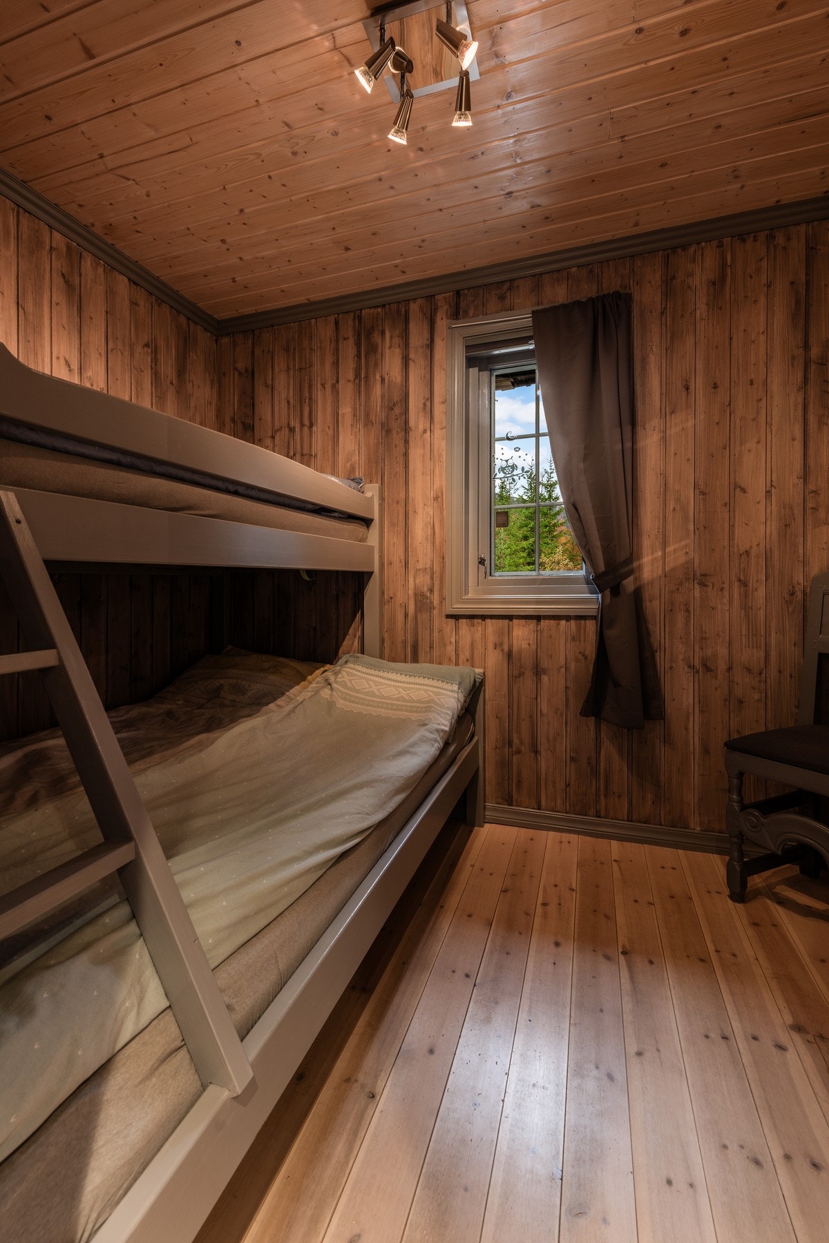 Soverommene følger den lune tonen fra resten av hytta Galleribilde