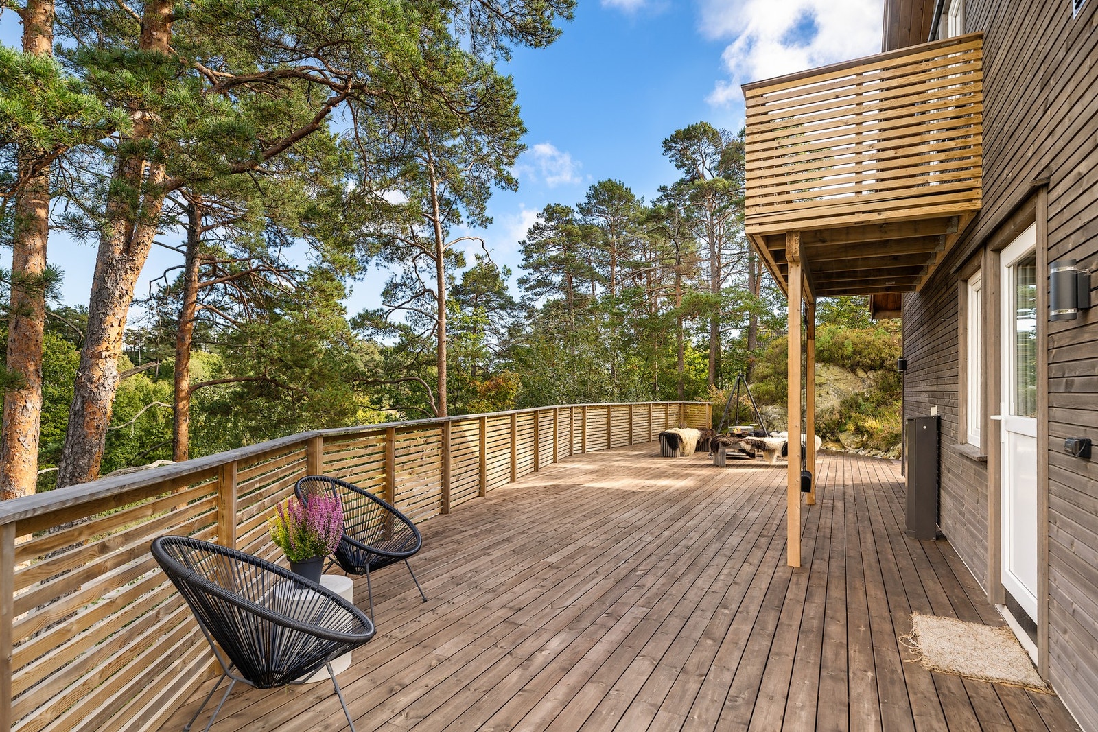 Her sitter man helt usjenert og uten innsyn. Galleribilde