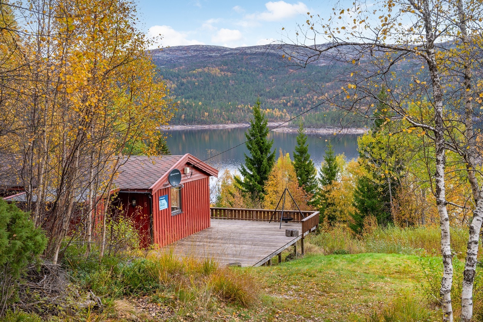 Nydelig beliggenhet med utsikt mot Juvatn! Galleribilde