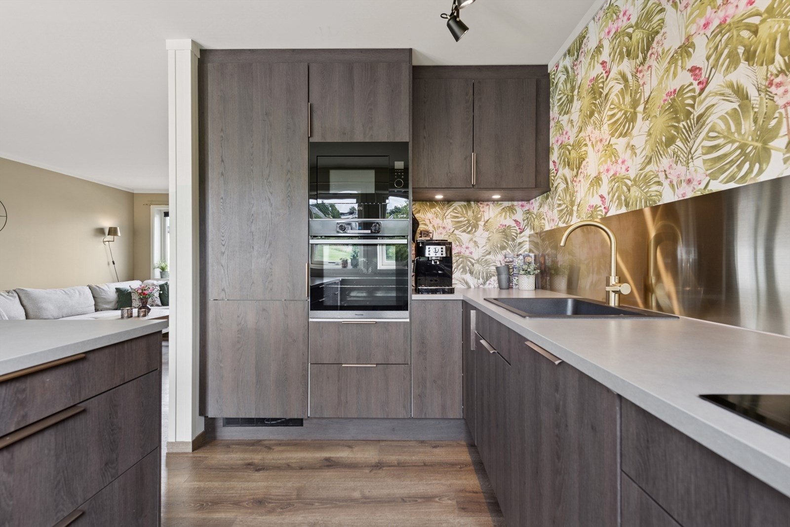 Det er også nytt røropplegg og skjult strømanlegg på stue, kjøkken og bad. Galleribilde