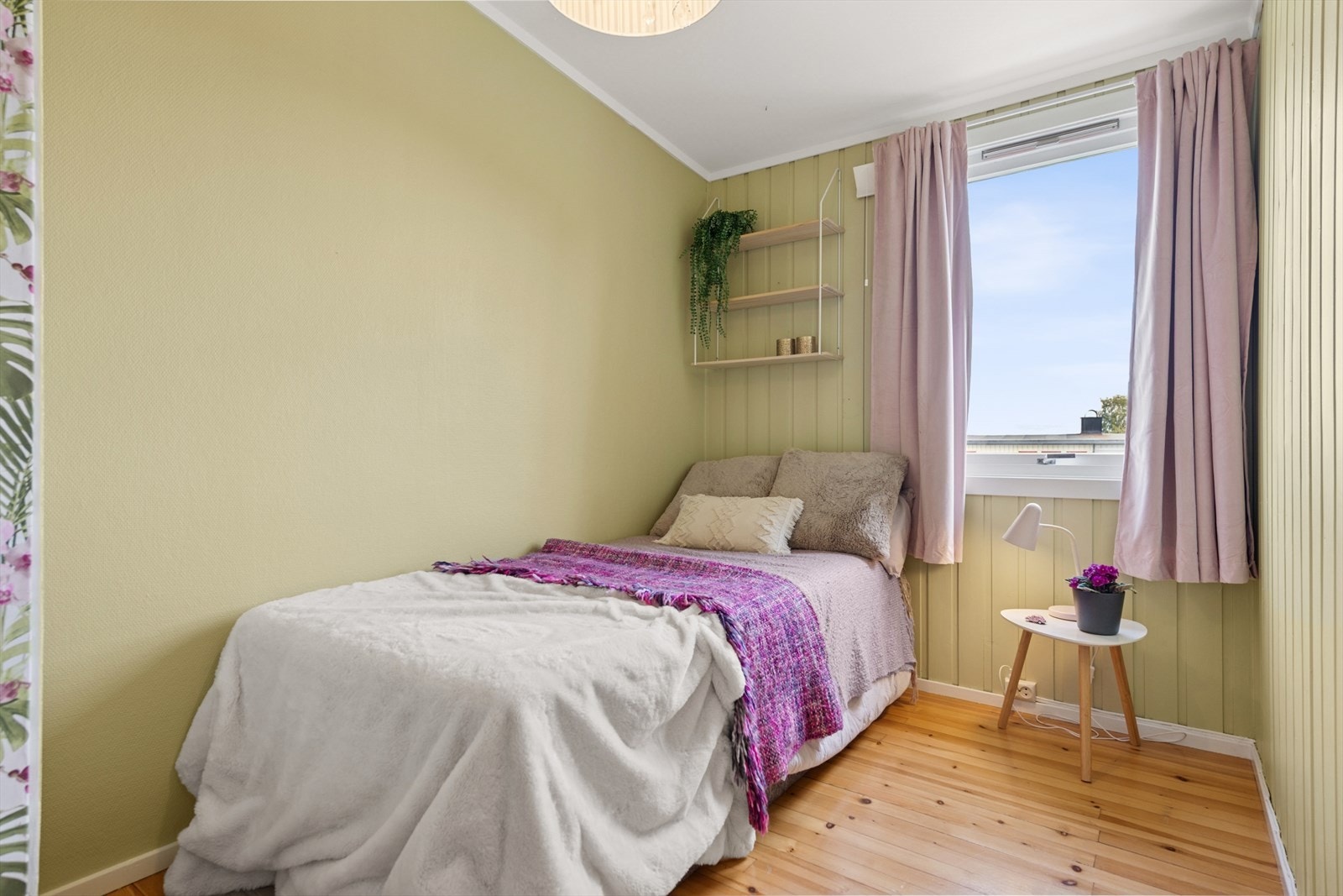 Boligen har tre gode soverom. Galleribilde