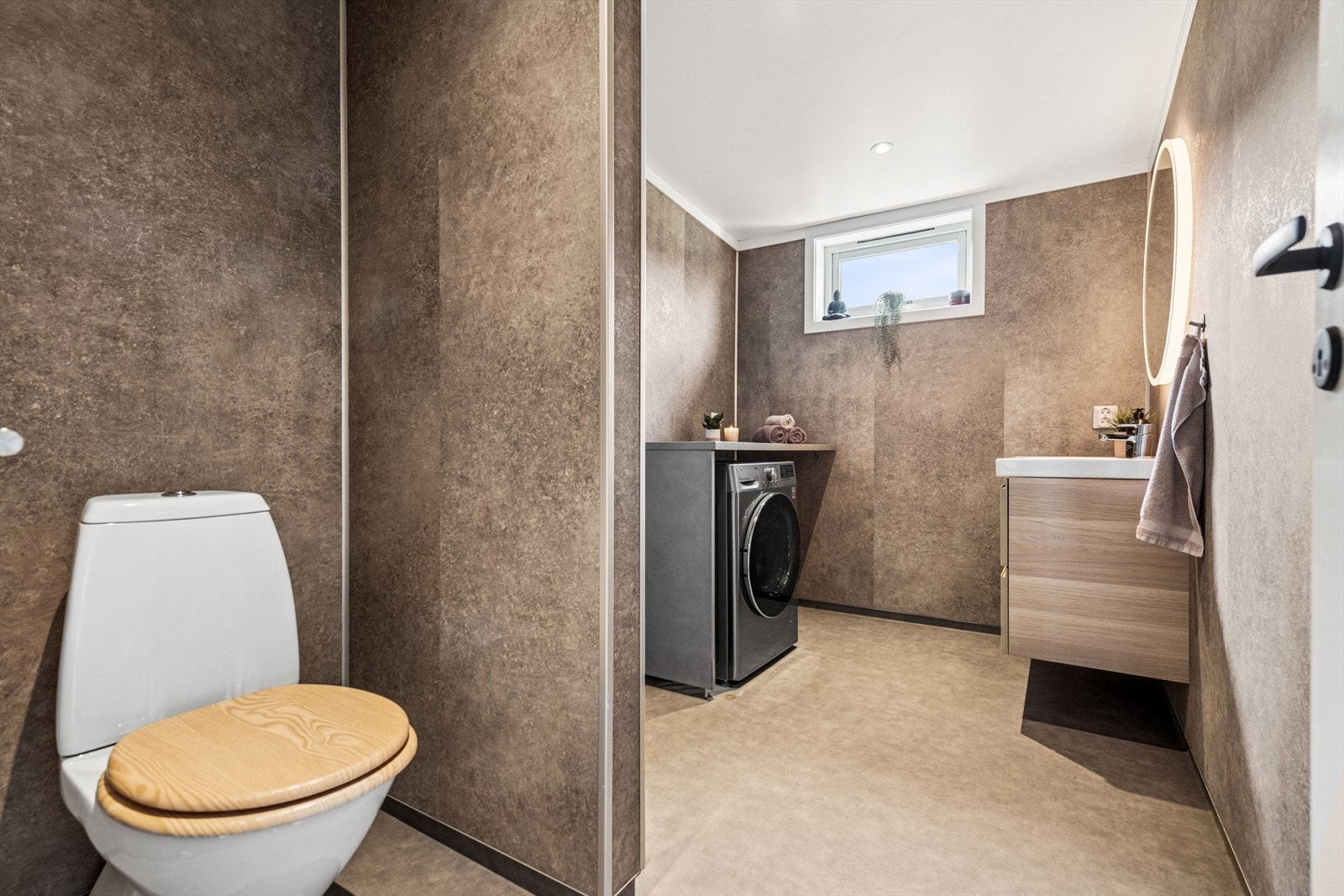 Baderommet er oppgradert i 2022. Galleribilde