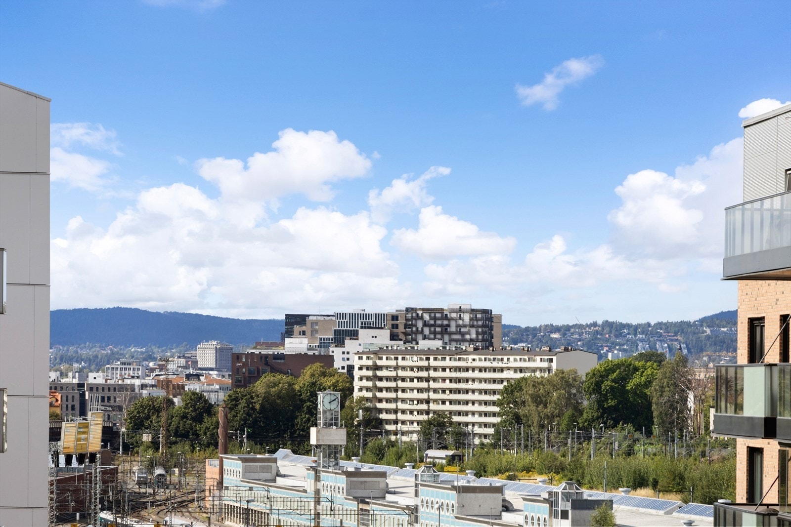Utsikt fra balkong på soverom Galleribilde