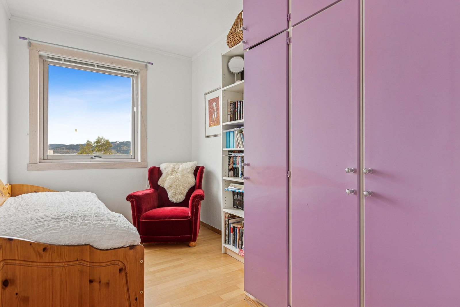 Soverommet kan enkelt innredes som et kontor, gjesterom eller barnerom. Galleribilde