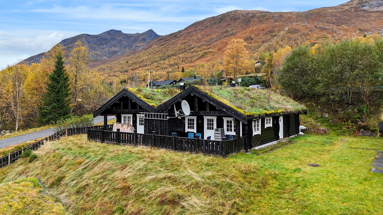 Velkommen til en flott laftehytte i et velfungerende sameie, sentralt på Fjellsætra Galleribilde