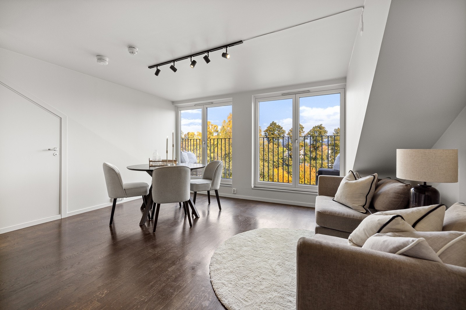 Takhøyde opptil 3,3 meter. Galleribilde