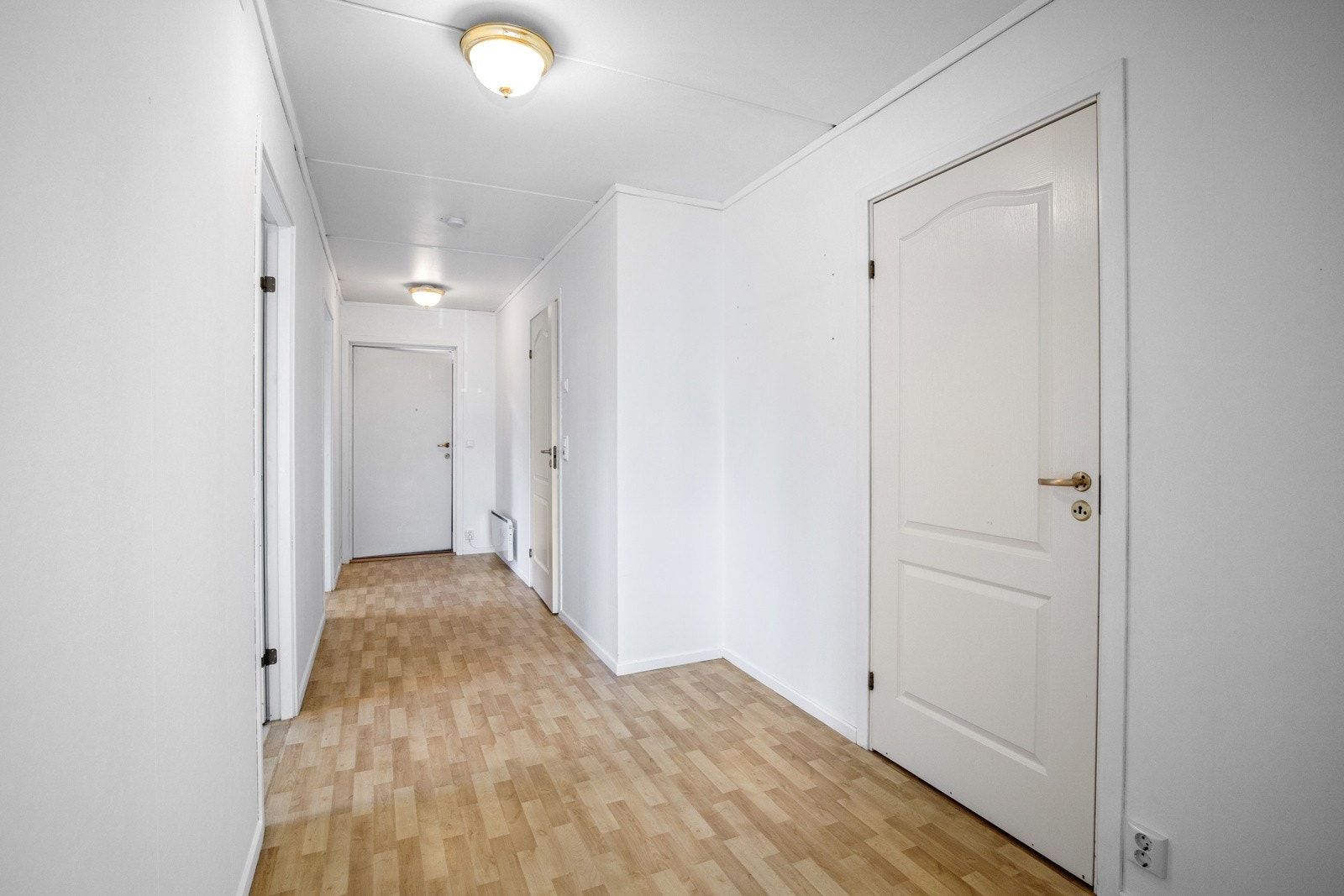 Gangen tar deg til soverommene, badet og boden. Galleribilde